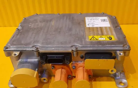 Mercedes-Benz E W213 Hybrid / electric car battery A0009009724