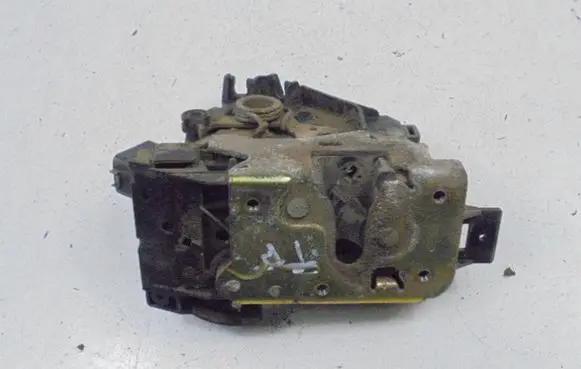 Ford Focus C-MAX Rear door lock 2S4AA26412DA