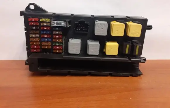 Mercedes-Benz Sprinter W906 Fuse box set A9065454701 10542