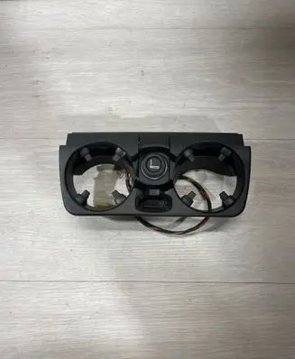 BMW 5 F10 F11 Cup holder front 82027