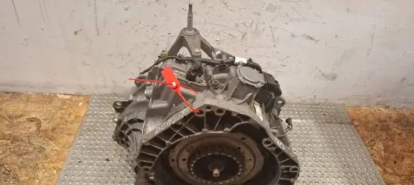 Renault Twingo III Automatic gearbox DC0002 S17986337