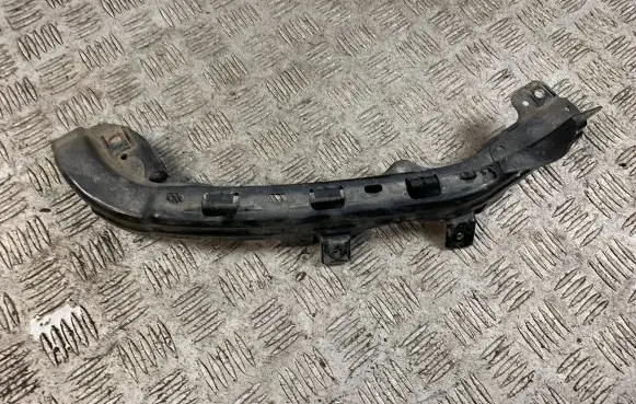 Headlight/headlamp mounting bracket