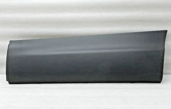 Nissan Qashqai Rear door glass trim molding 828714EA0A