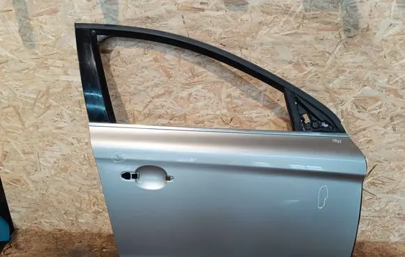 Volvo XC60 Front door