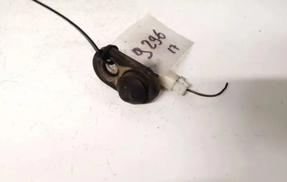 Mazda 5 Front door sensor 