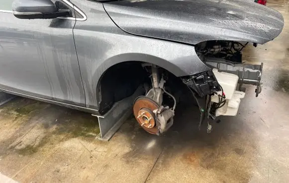 Volvo V40 Fender