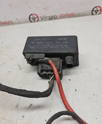Mercedes-Benz Sprinter W906 Glow plug pre-heat relay 0005453518