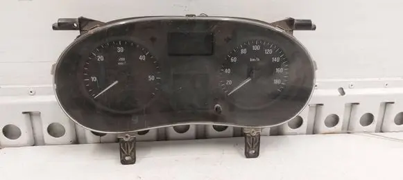 Opel Movano A Speedometer (instrument cluster) P8200408677 S8300607 28117697