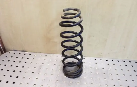 Toyota Corolla E120 E130 Rear coil spring