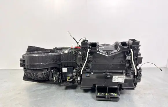 Mercedes-Benz C W205 Interior heater climate box assembly housing A2058300260