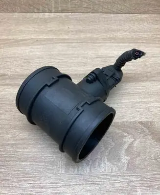 Opel Vectra B Mass air flow meter AMMQ19631