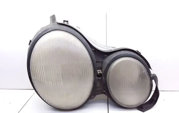 Mercedes-Benz E W210 Headlight lense 14433600 01040402