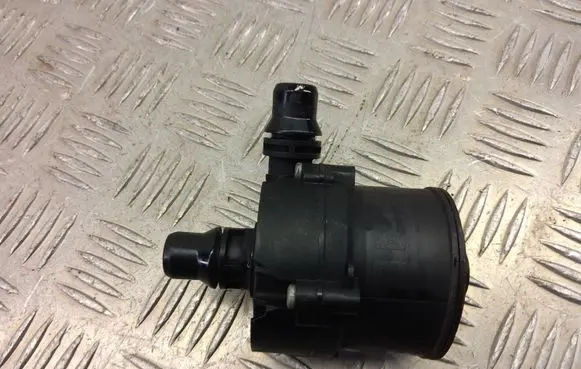 BMW X1 F48 F49 Electric auxiliary coolant/water pump 8605322