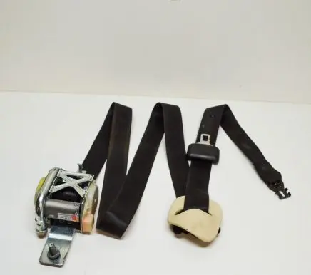 Tesla Model S Front seatbelt