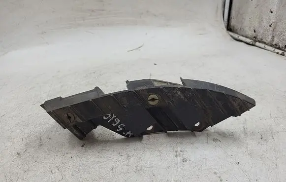 Seat Leon (1P) Rear bumper mounting bracket 1P0807377
