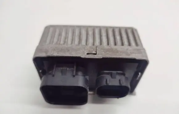 Opel Insignia A Current control relay 