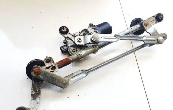 Front wiper linkage and motor