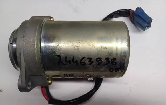 Opel Corsa C Power steering pump 001407140 24463938