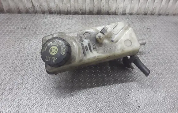 Renault Scenic II - Grand scenic II Master brake cylinder 320671112