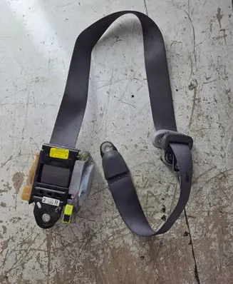 Mazda 6 Front seatbelt L1249 12702