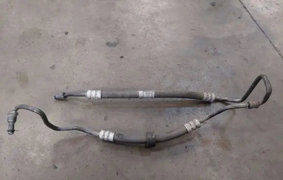 Power steering hose/pipe/line