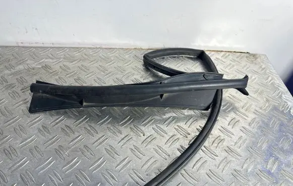 Lexus RC Other engine bay part 5578324030 4563112000