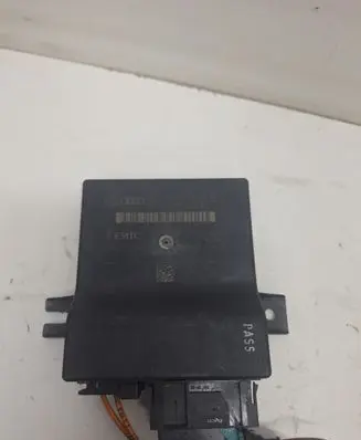 Audi A6 S6 C6 4F Gateway control module 4F0907368B
