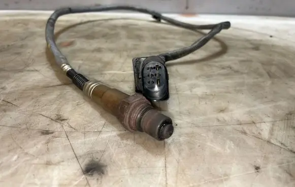 Mercedes-Benz C W203 Lambda probe sensor 0025401817