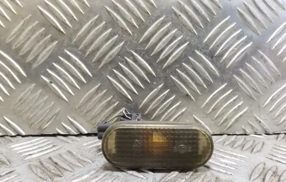 Volkswagen PASSAT B4 Front fender indicator light 1H0949111