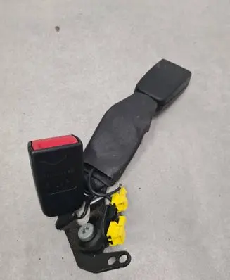 Mercedes-Benz C W204 Rear seatbelt buckle A2048602669