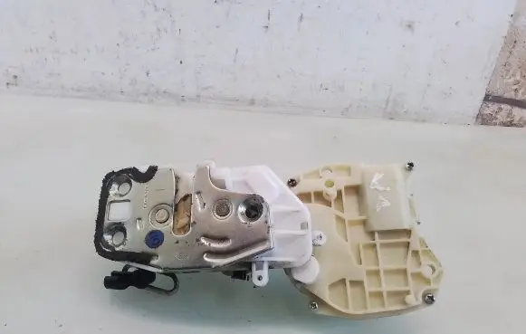 Honda Civic Front door lock