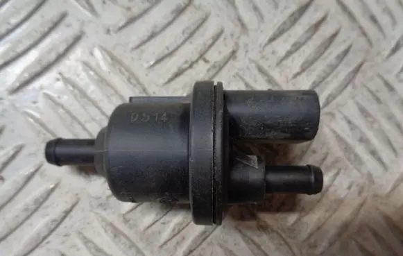 Volkswagen Golf VI Turbo solenoid valve 6QE906517A