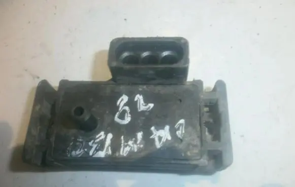 Renault Megane I Air pressure sensor 0398171