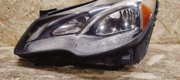 Mercedes-Benz E C207 W207 Headlight/headlamp A2078209561