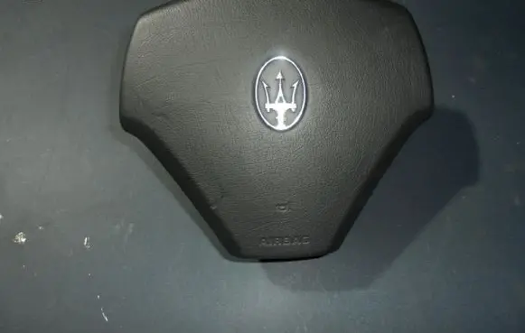 Maserati Quattroporte Side airbag 