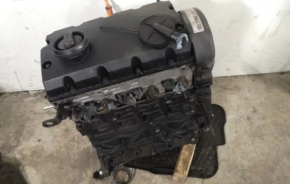 Volkswagen PASSAT B5.5 Engine AVF 254046 038103373R