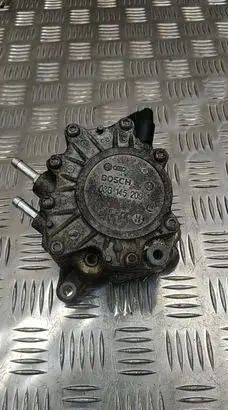 Volkswagen PASSAT B6 Vacuum pump 03G145209