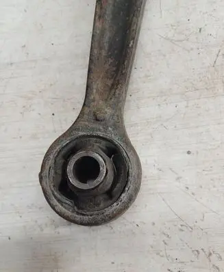 Seat Alhambra (Mk1) Front lower control arm/wishbone