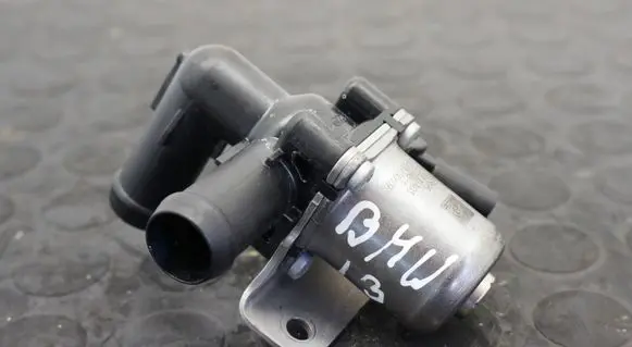 BMW i3 Water pump 8689695