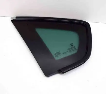 Maserati Levante Rear side window 06701371400 670137140
