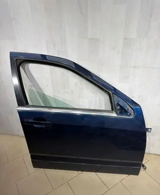 Cadillac SRX Front door 