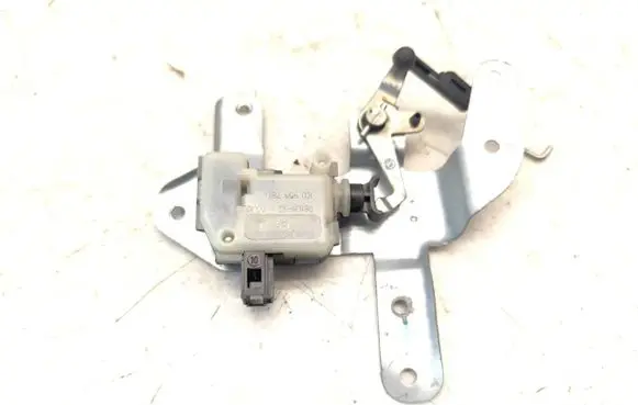 Volkswagen New Beetle Tailgate boot lock/latch motor 1C0959781