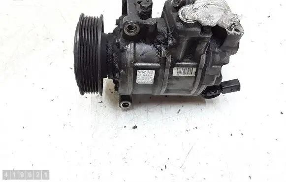 Volkswagen Golf VI Air conditioning (A/C) compressor (pump) 1K0820859T