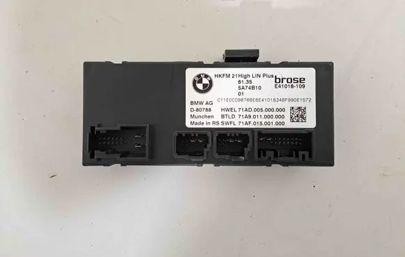 BMW X5 G05 Tailgate/trunk control unit/module 5A74B10 5B529E4