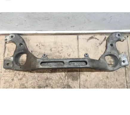 Volkswagen Touareg I Front subframe 7L0199207