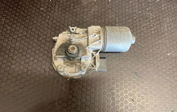Opel Astra J Wiper motor 1397220624 100212040726
