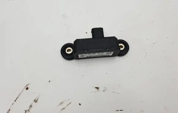 Mercedes-Benz C W204 ESP acceleration yaw rate sensor A0055421818 10170106293 GC77H07QWR