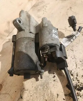 Ford Mondeo Mk III Starter motor 4m5t11000