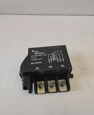 Peugeot 508 Coolant fan relay 9687798780 V23132E2001X29