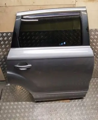 Audi Q7 4L Rear door 